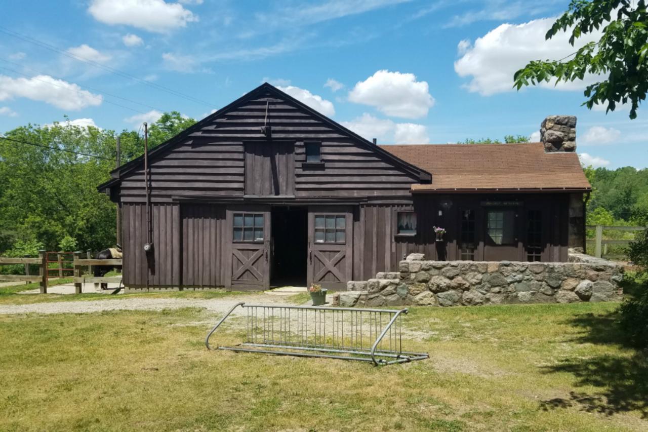 Potawatomi Inn&cabins Hotel